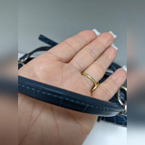 Balenciaga Hourglass Mini Crocodile Embossed Bag <<⬇️PRICE DROP⬇️>> - Picture 11 of 15